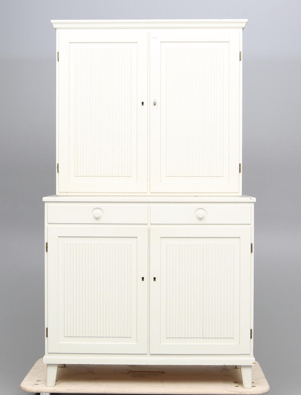 SKÅP, 2-delat vitlack, 1900-talets mitt.