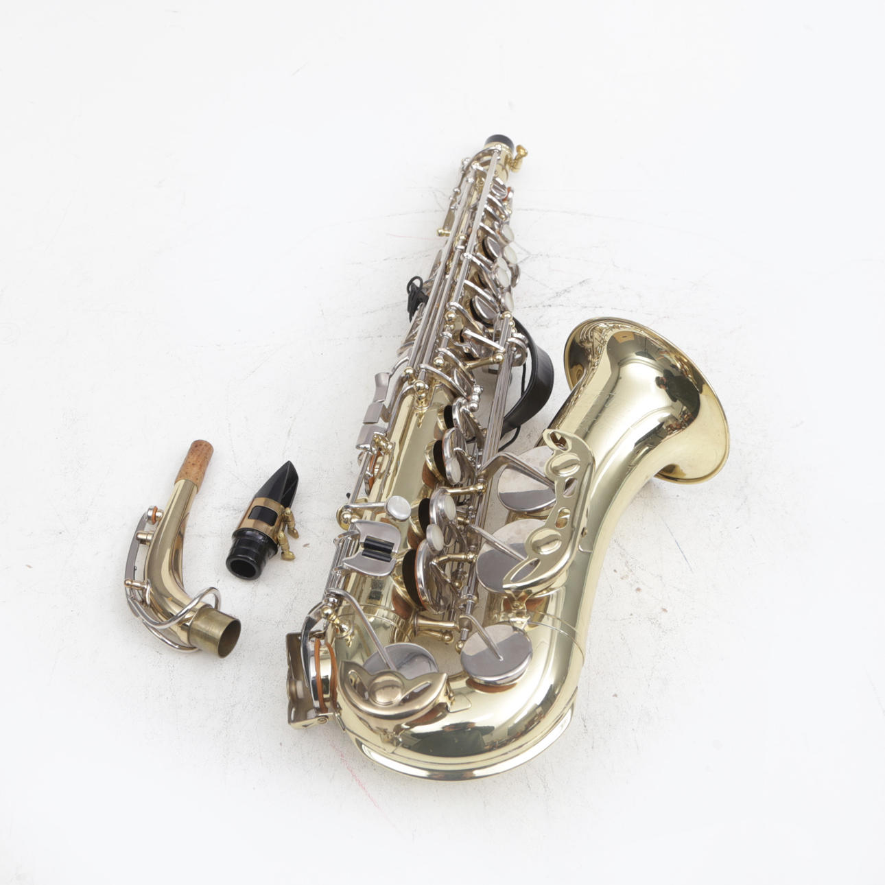 SAXOFON, Armstrong, i väska.