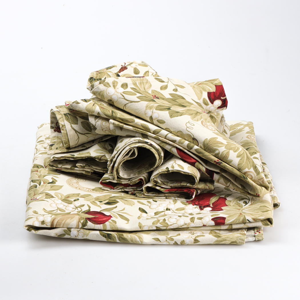 RALPH LAUREN, Tischdecke und 8 Servietten.