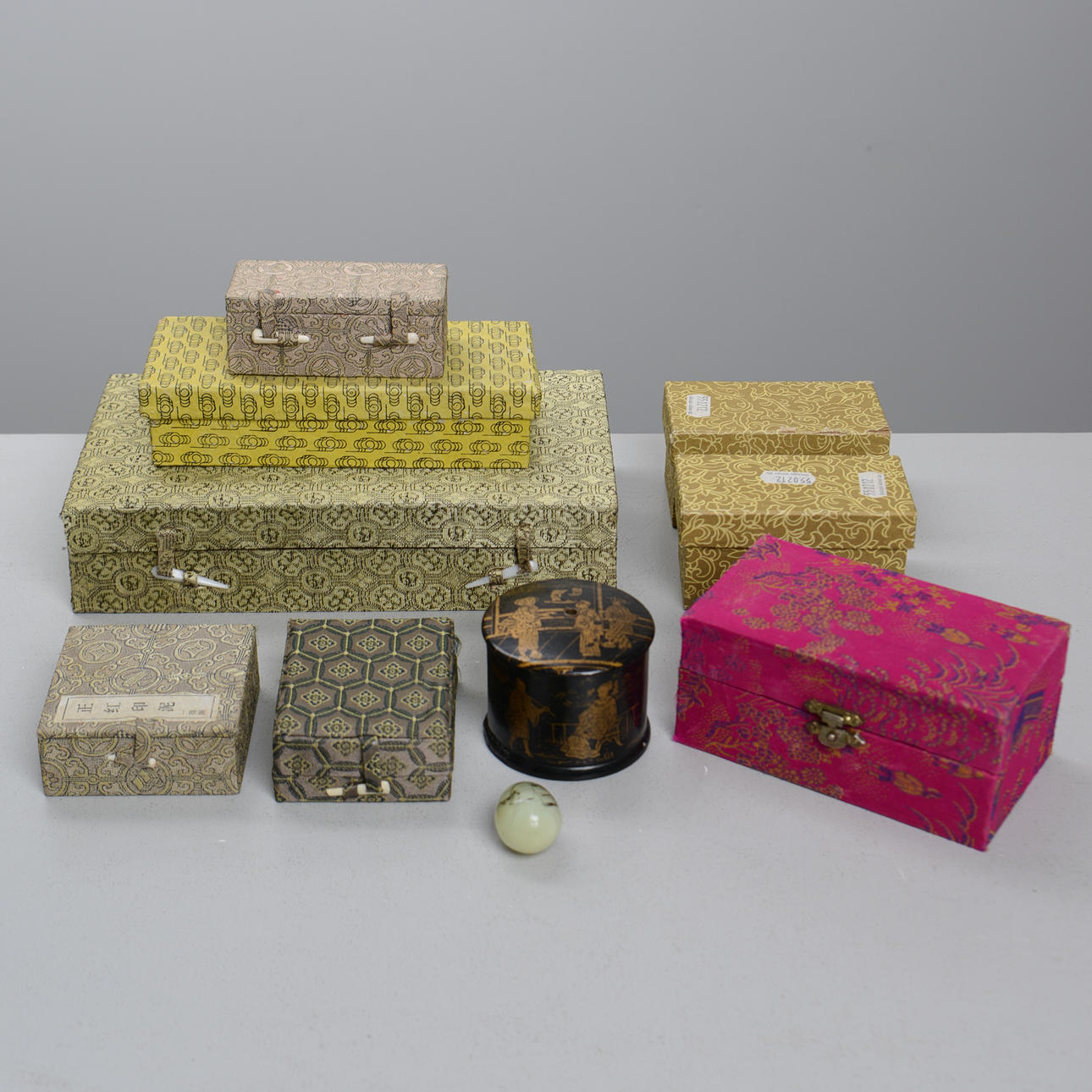 CHINESE CURIOSITY, including cloisonne eggs 6 wire holders.