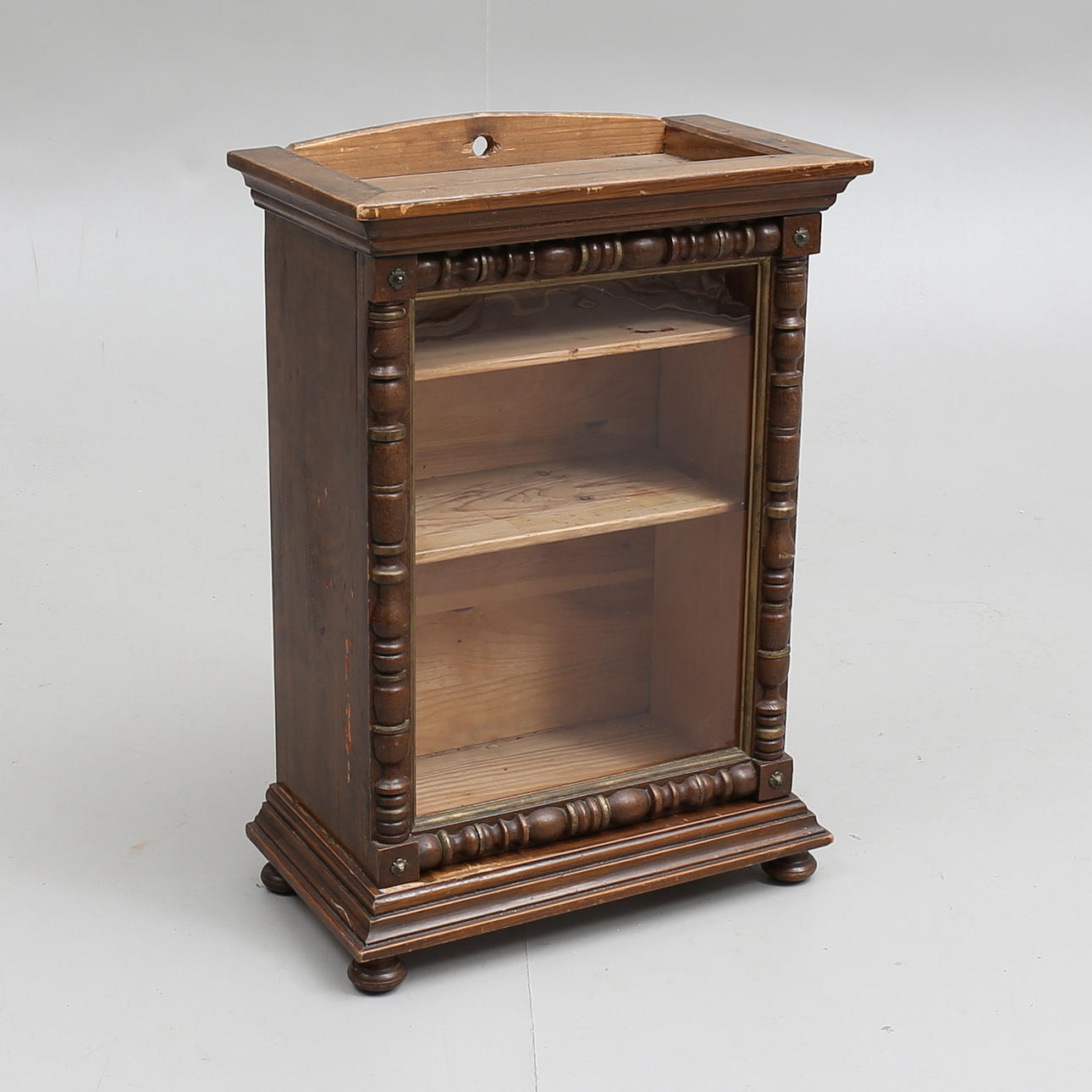 SKÅP, 1800/1900-tal.