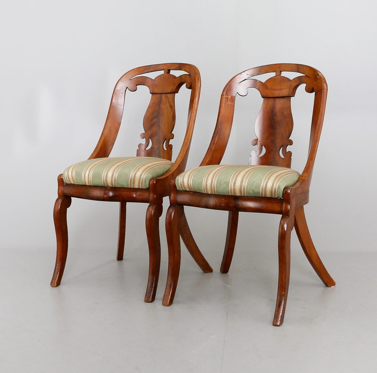 STOLAR, 1 par, Göteborgsmodell, 1830-tal.