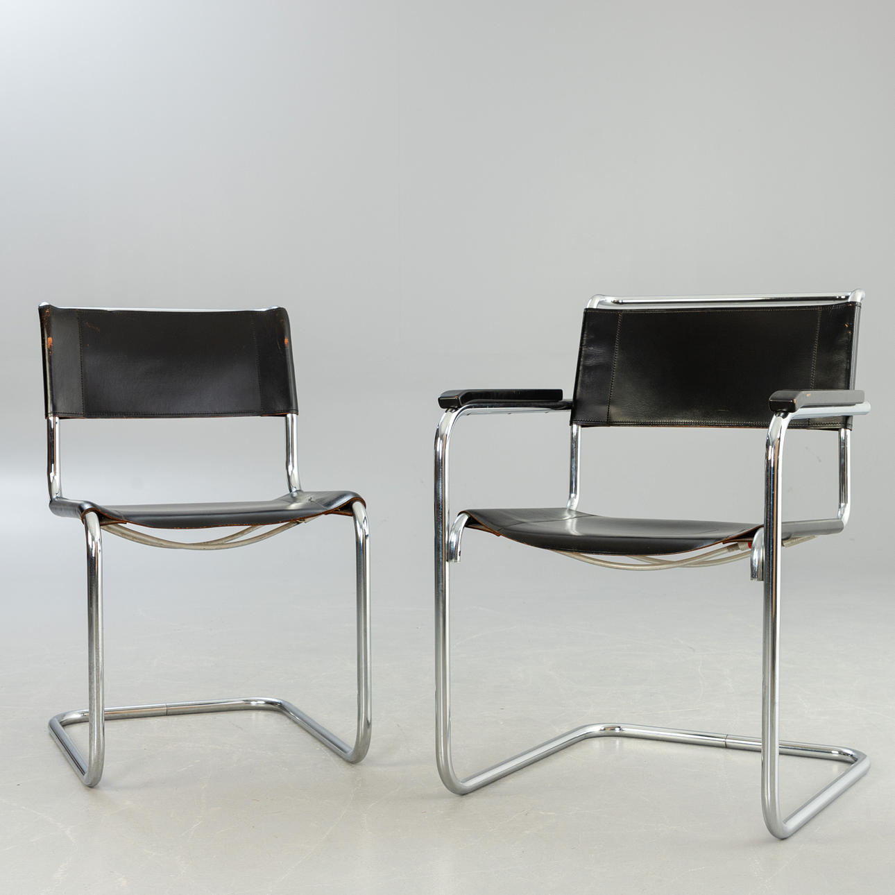 MART STAM. Thonet. 2 Freischwinger S34 und S33.