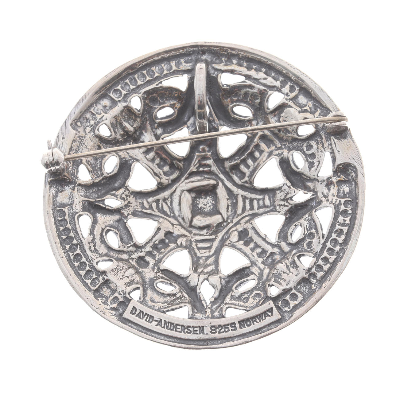 DAVID ANDERSEN. A SILVER VIKING STYLE BROOCH. Jewellery