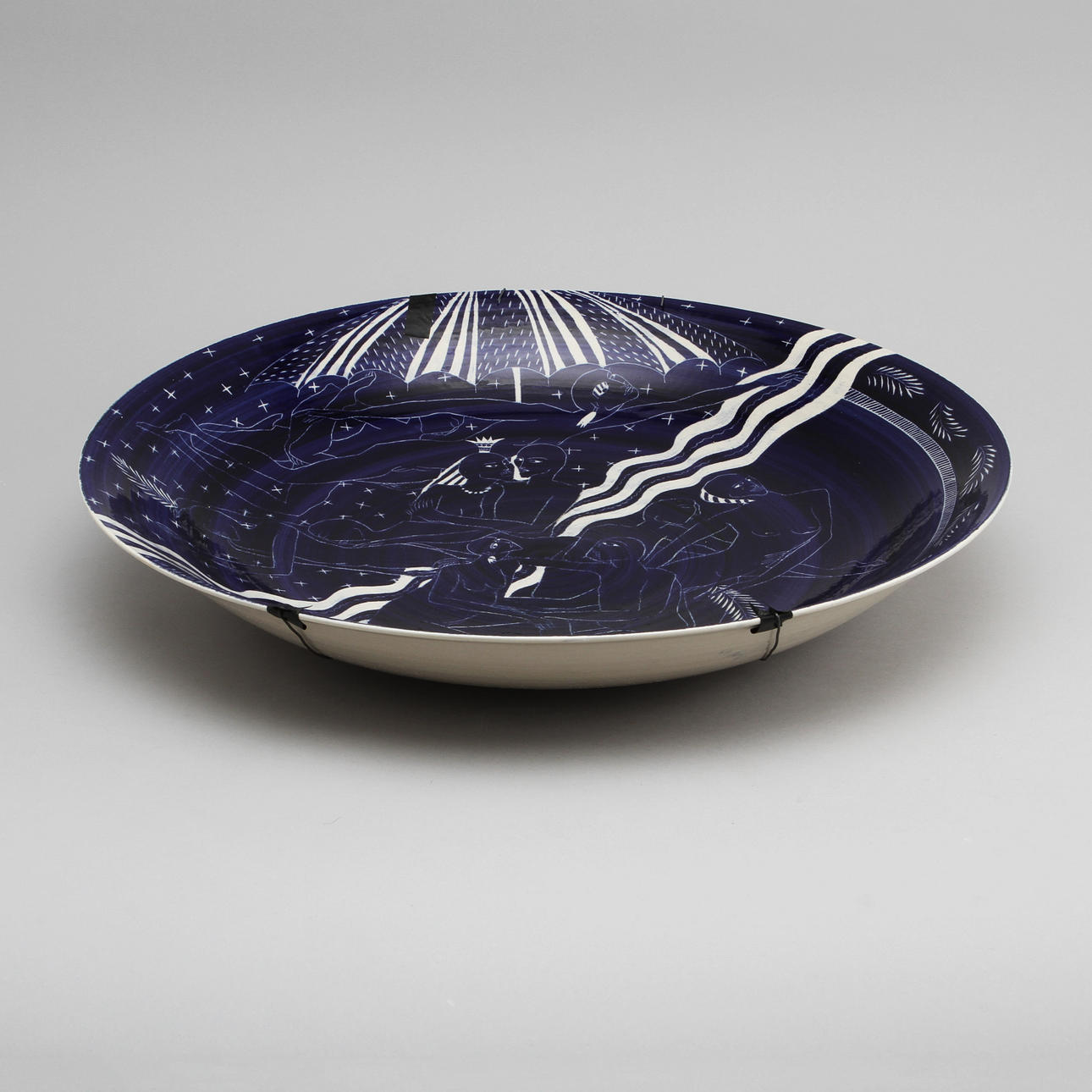 EVA BENGTSSON. fat, stengods, sign.