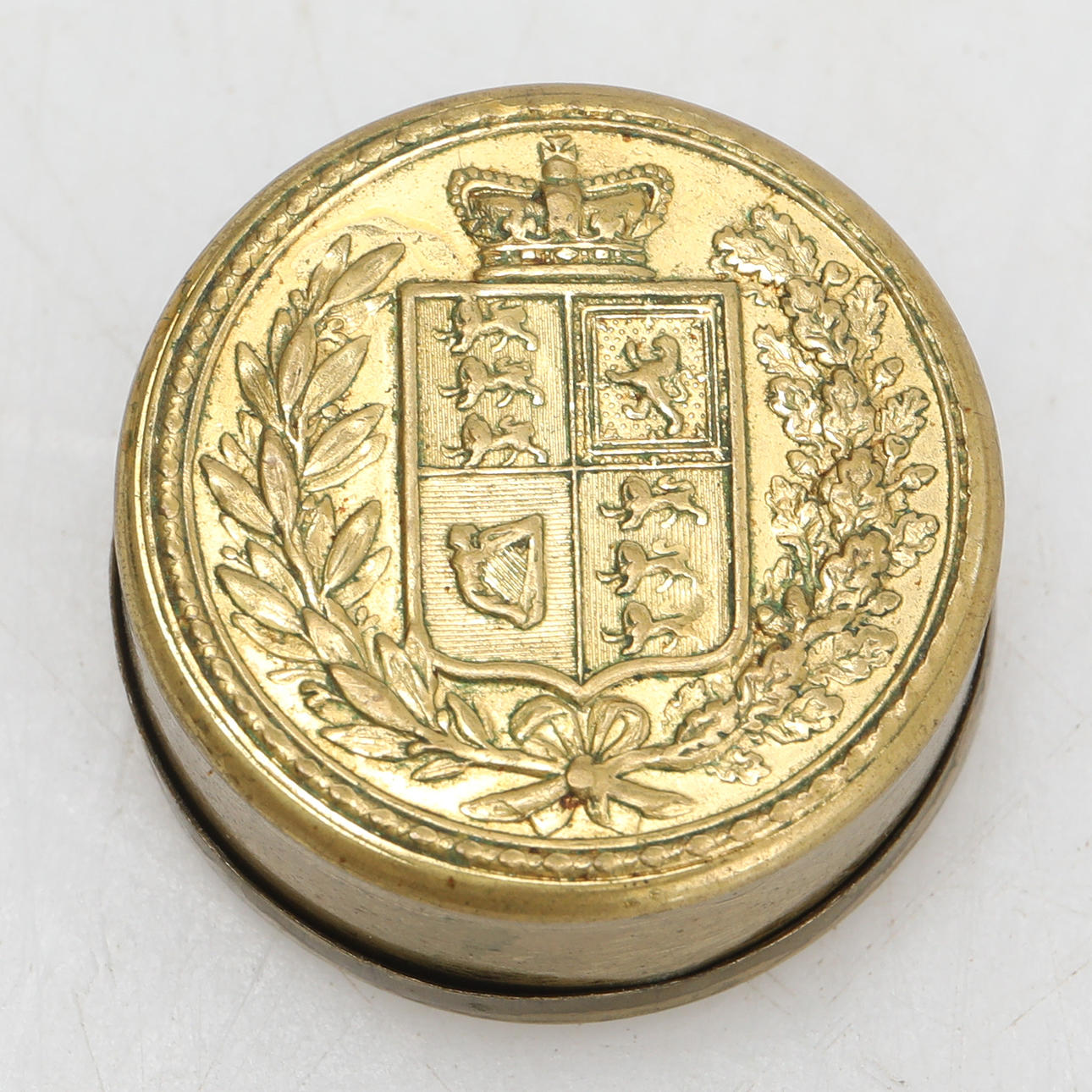 MÜNZDOSE, „THE QUEEN, PRINCE ALBERT, & BRITAIN'S HOPE“, 1850.