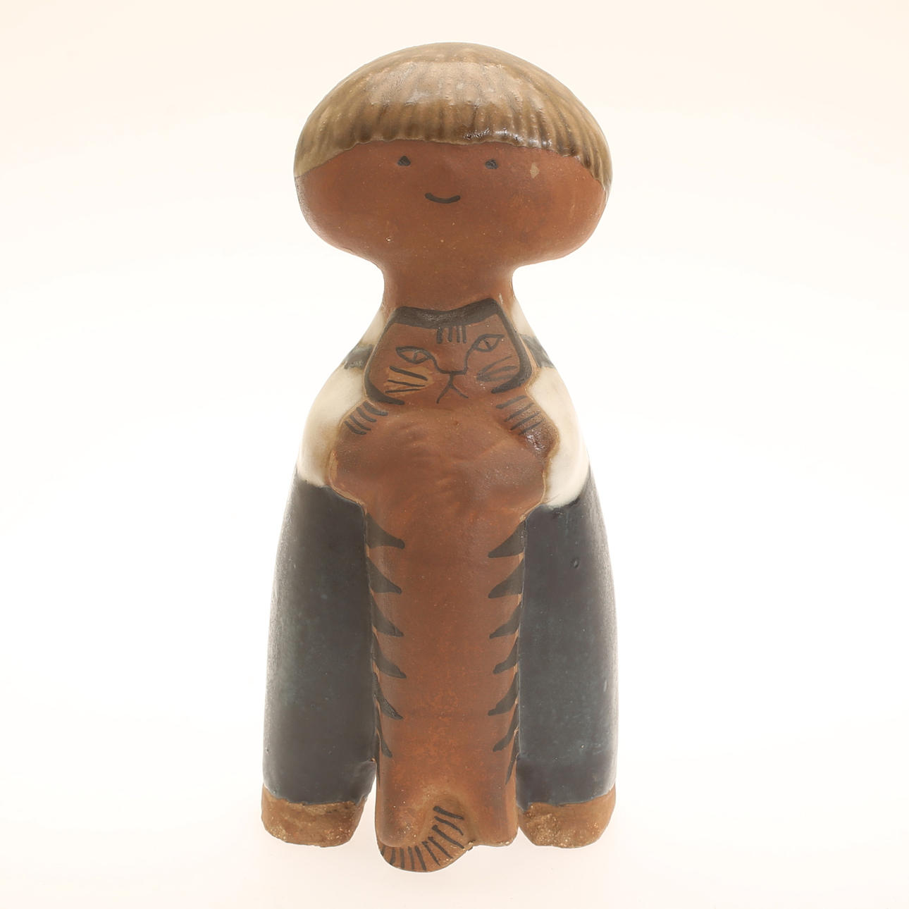 LISA LARSON. Figur, Steinzeug, „Pelle mit Katze“, Gustavsberg.