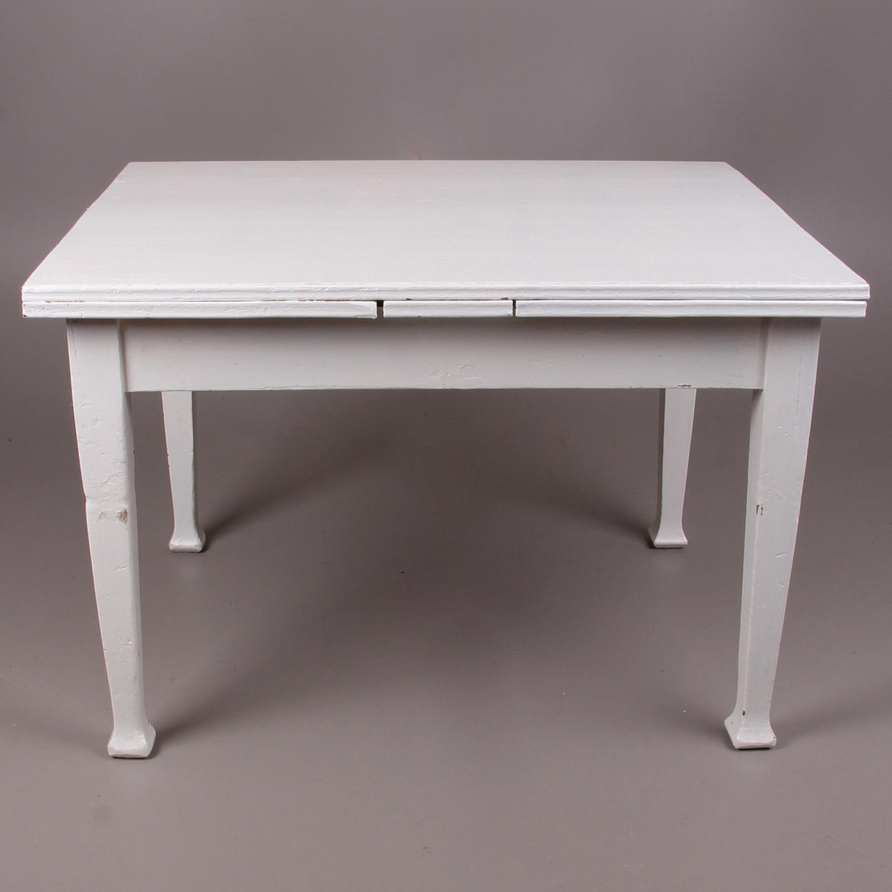 BORD, med iläggsskivor, jugend, bemålat, 1900-tal.