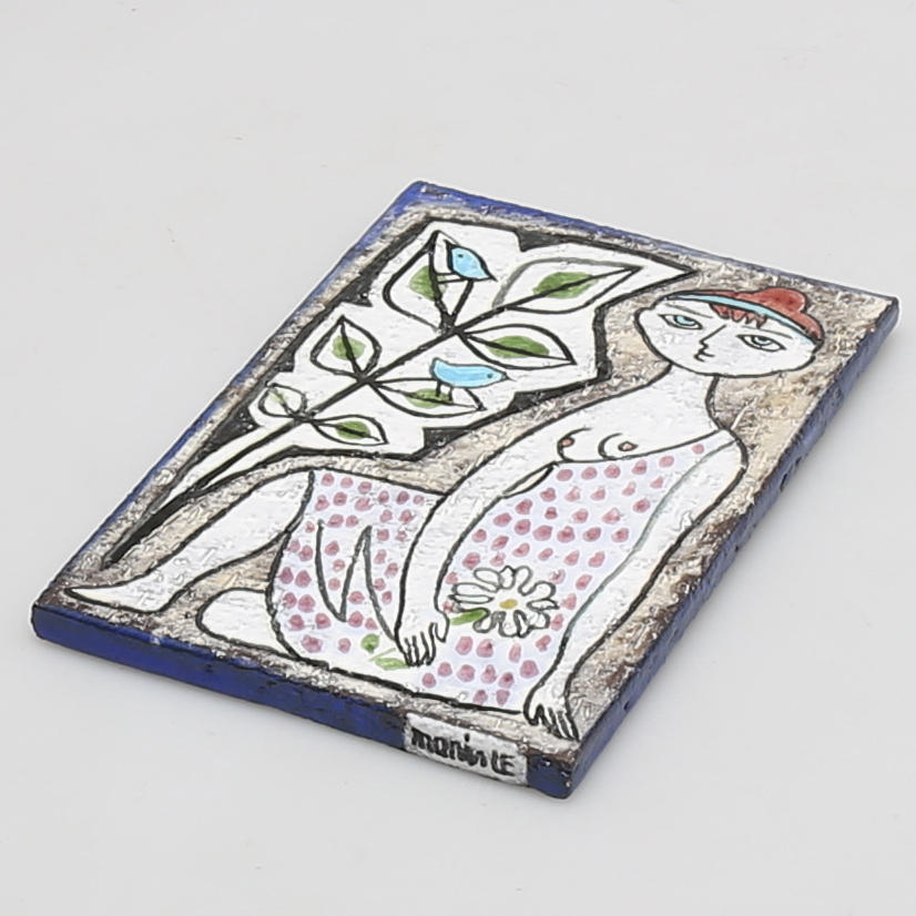 VÄGGPLAKETT i lergods, kvinna under träd, Mari Simmulson, Upsala-Ekeby.