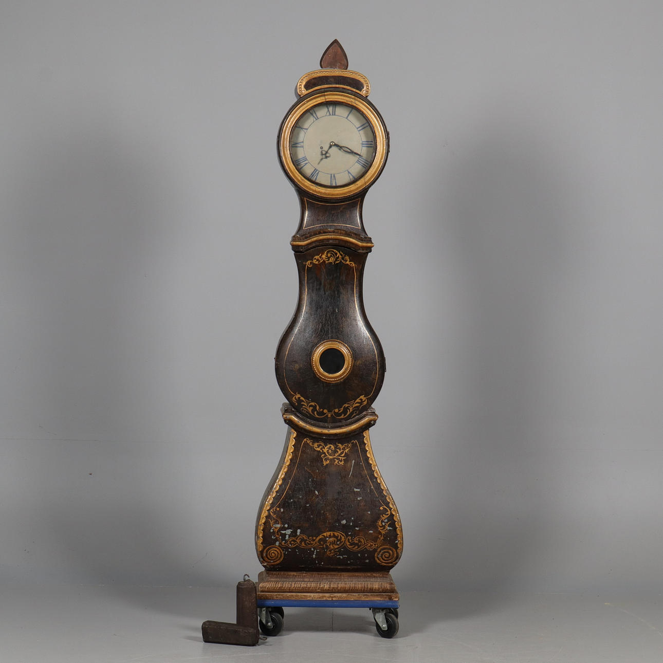 ALAMBRE DE PISO, siglo XIX.