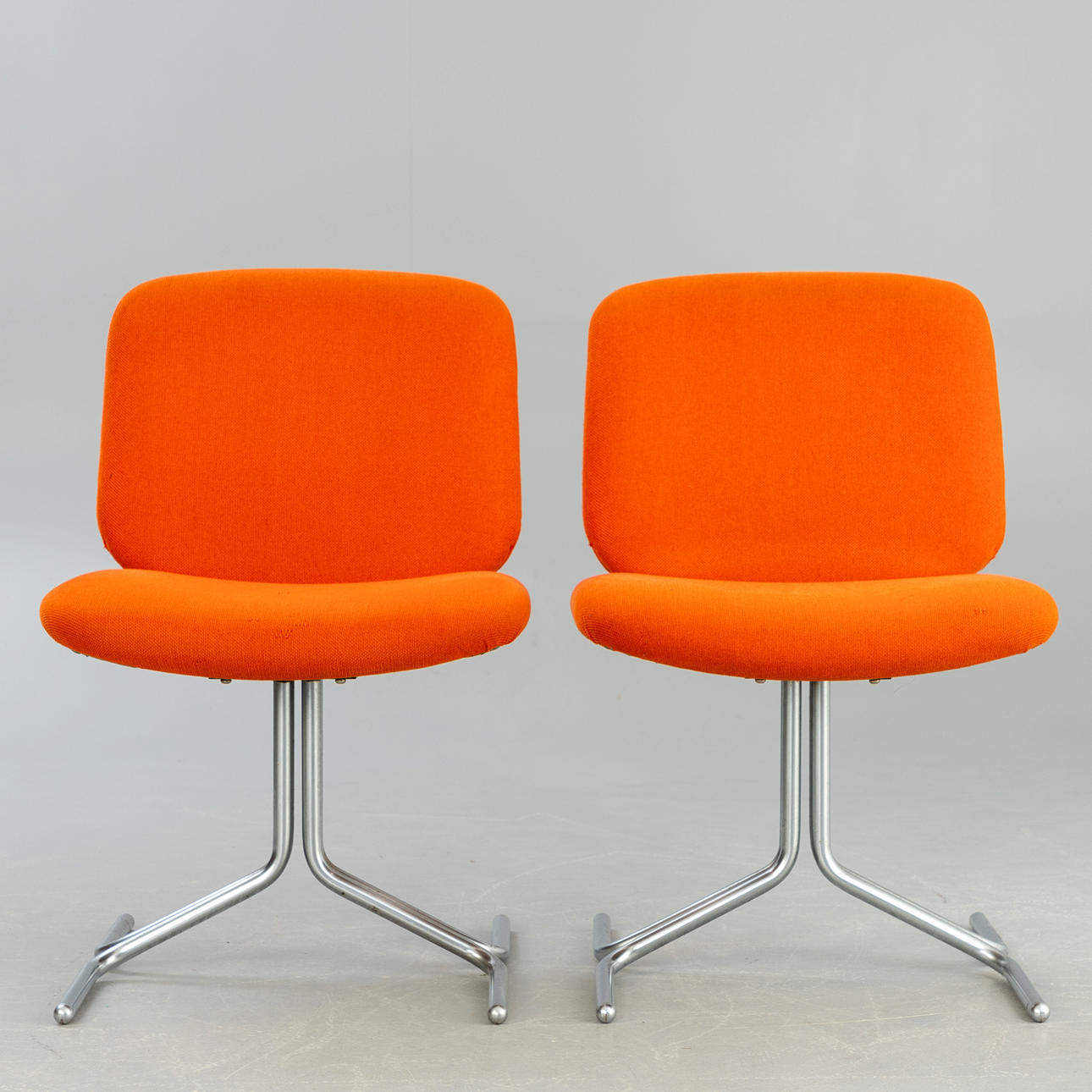 Herbert Hirche, Mauser, 2 Sessel SEAT 150.