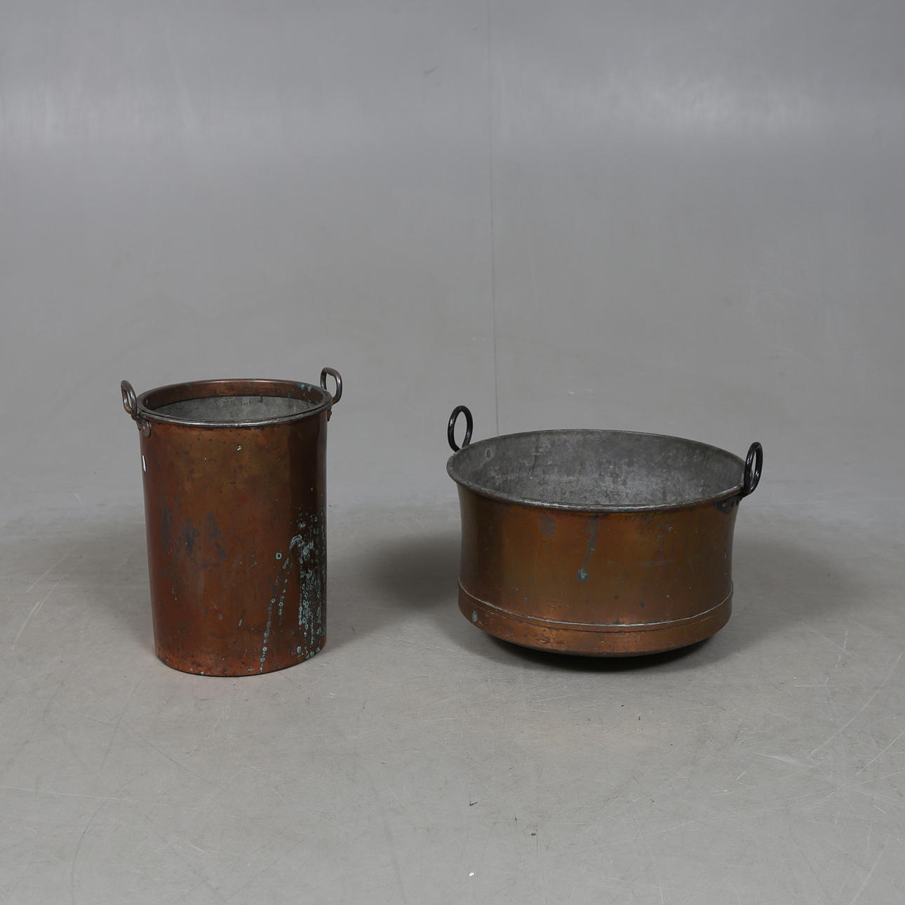 KOPPARFÖREMÅL, 2 st, 1800-tal.