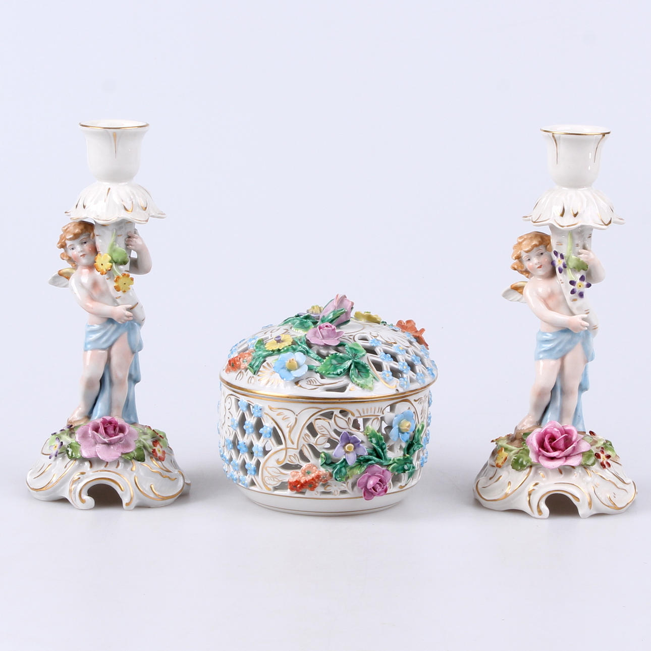 LJUSSTAKAR, samt gallerskål, porslin, delvis Von Schierholz, Tyskland.