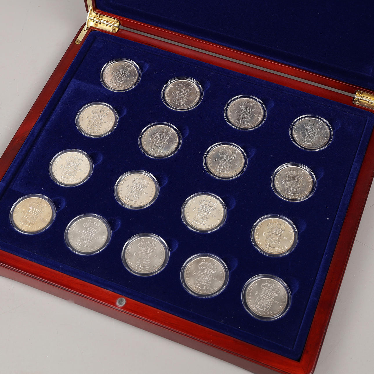 MINNESBOX, Gustav VI Adolf, silver, totalvikt 169 gram.