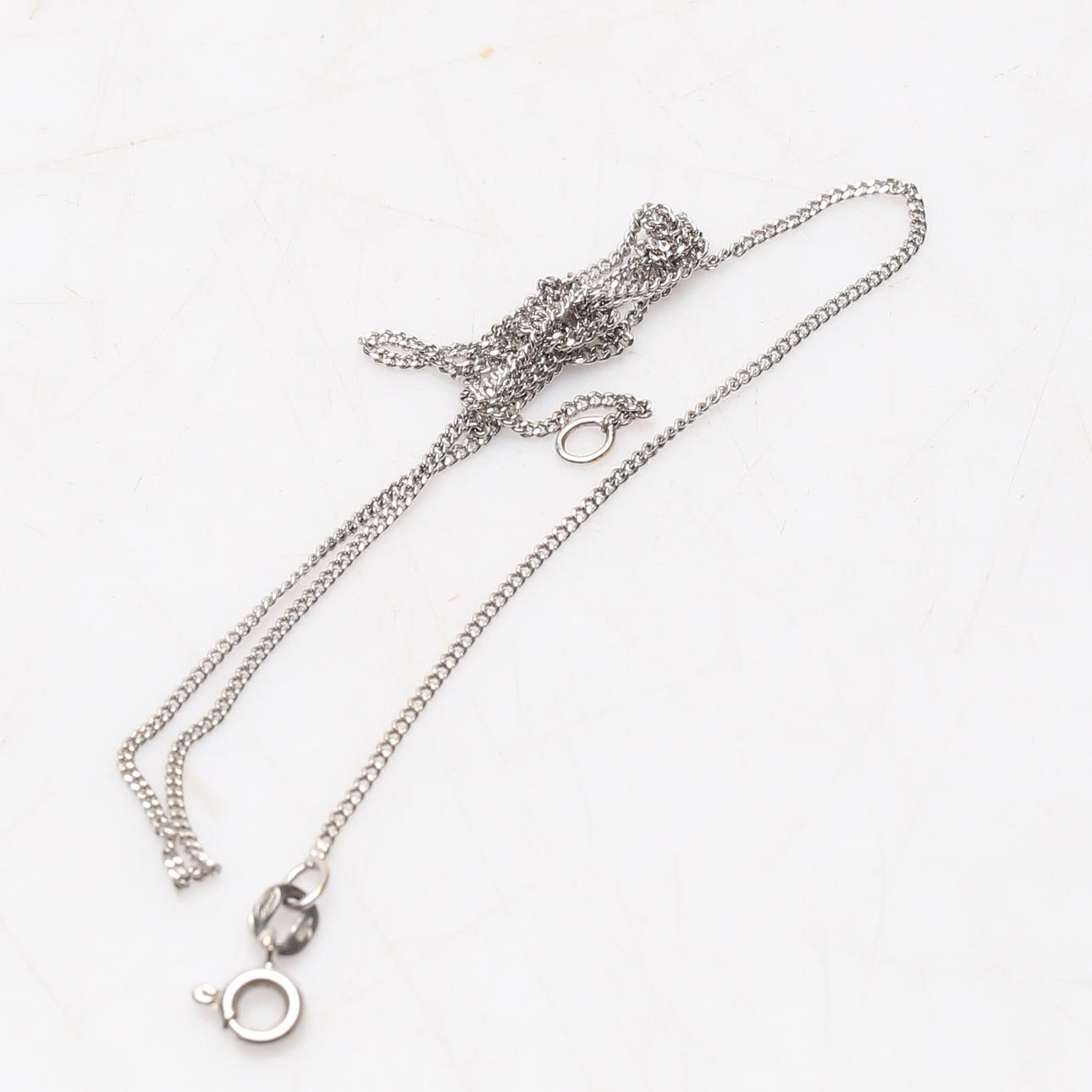 KETTE, Weißgold, Gewicht ca. 2,1 Gramm.