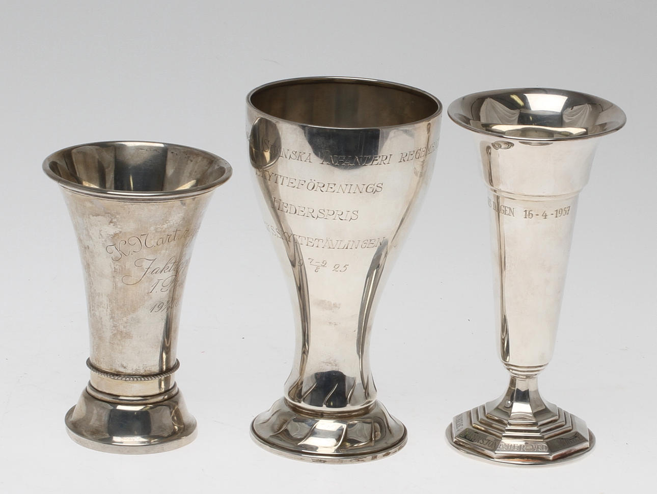 POKALER, 3 st, silver, vikt ca 412 g.