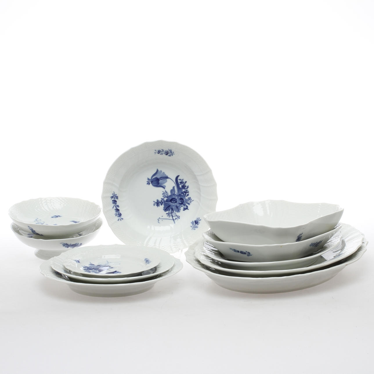 MATSERVIS, 55 delar, porslin, "Blå Blomst", Royal Copenhagen, 1900-tal.