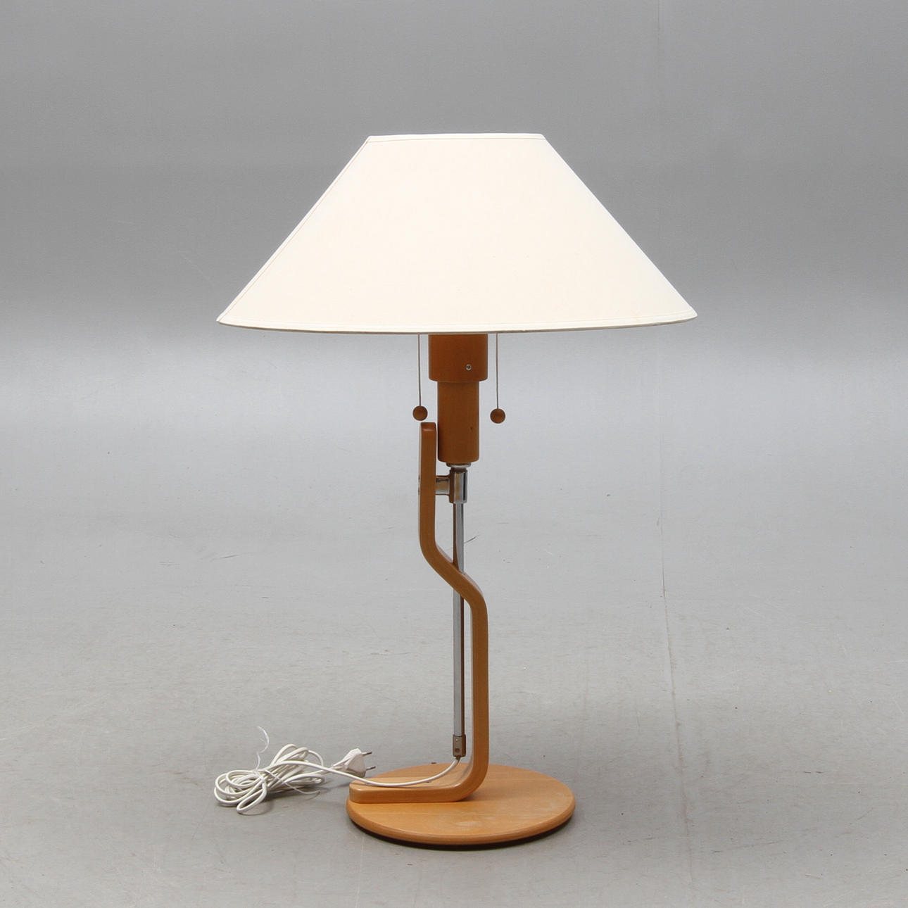 BORDSLAMPA, Atelje Lyktan, Modell 3236, 1900-talets andra hälft.