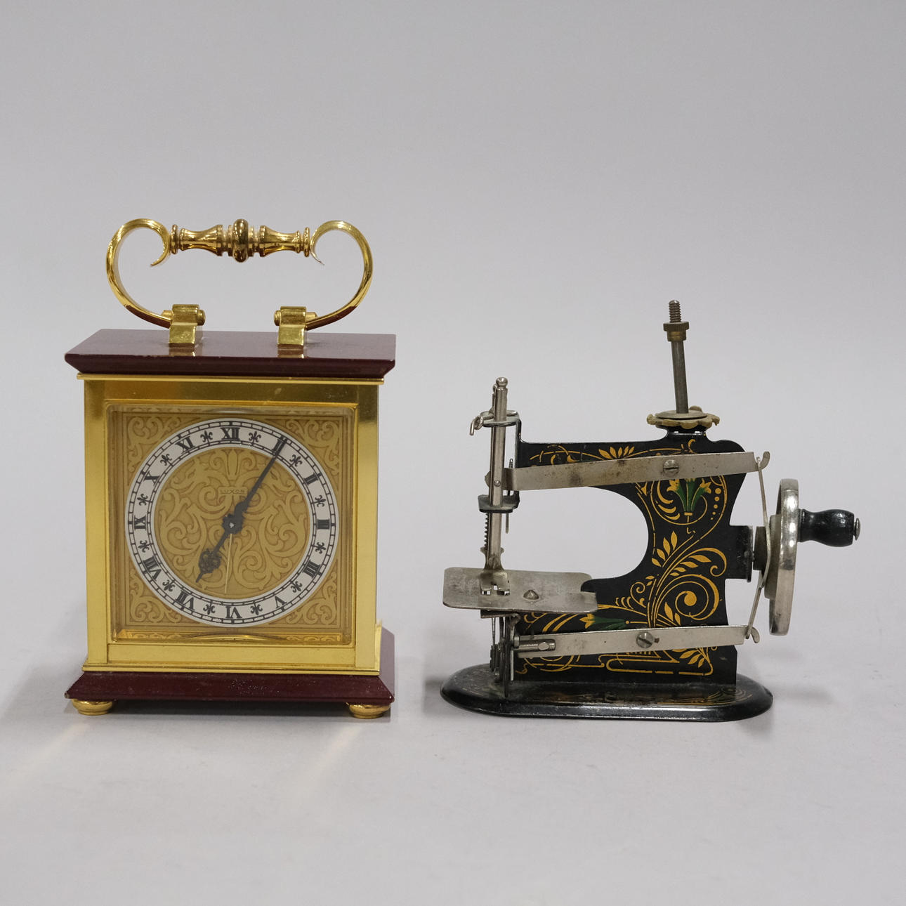 LUXOR BORDUR OG LEGETØJSSYMASKINE.