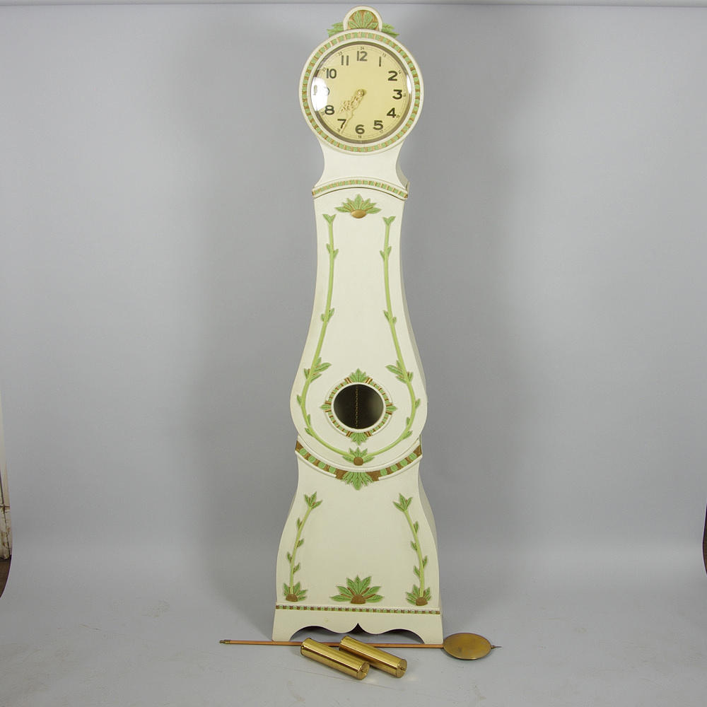 GOLVUR, målat med skuren bladdekor.