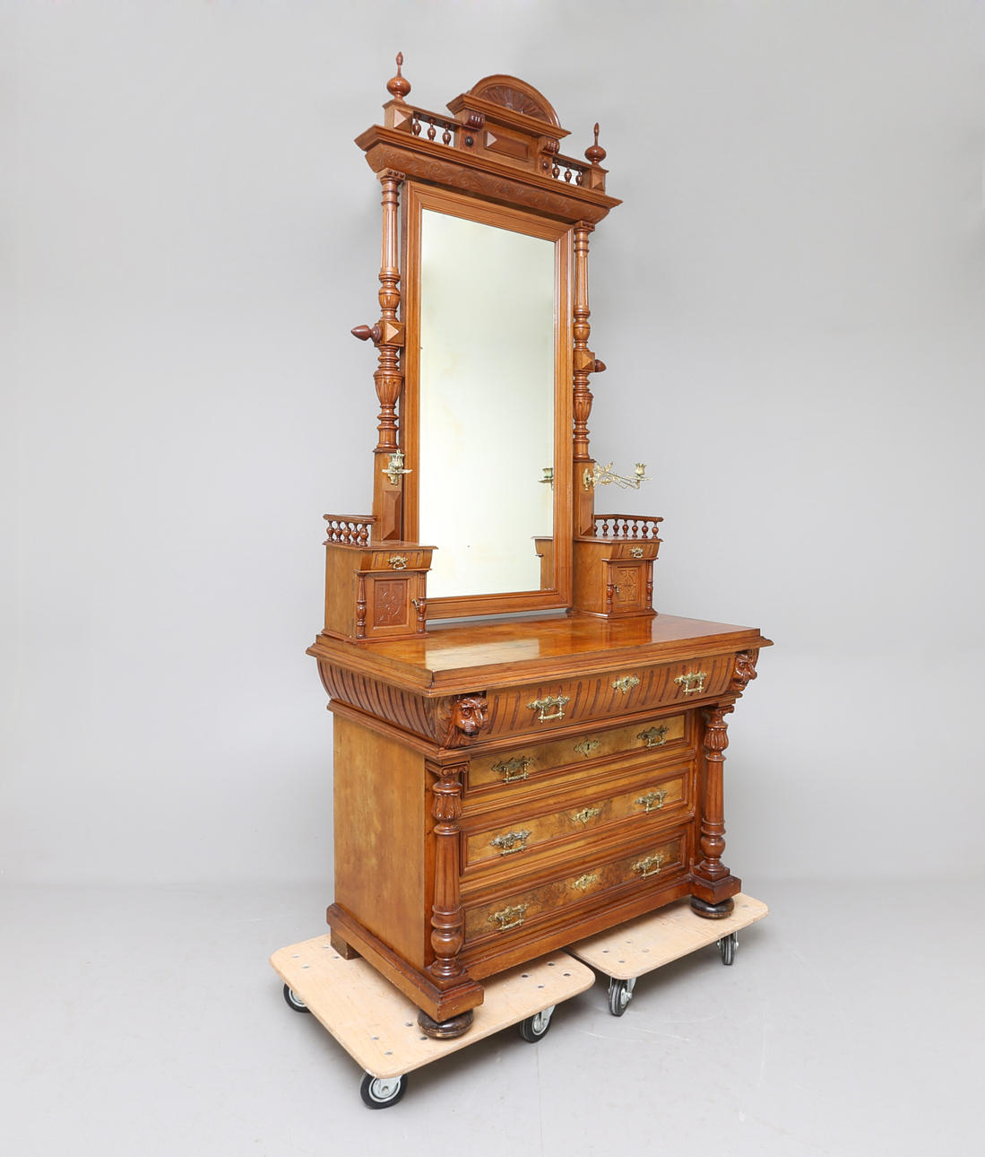 SPEGELBYRÅ, 18/1900-tal.