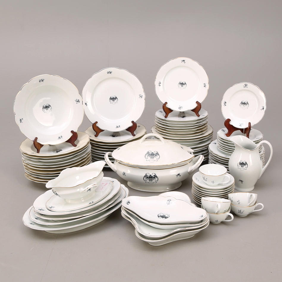 MATSERVIS, 78 delar, Böhmiskt porslin, Schlaggenwald.