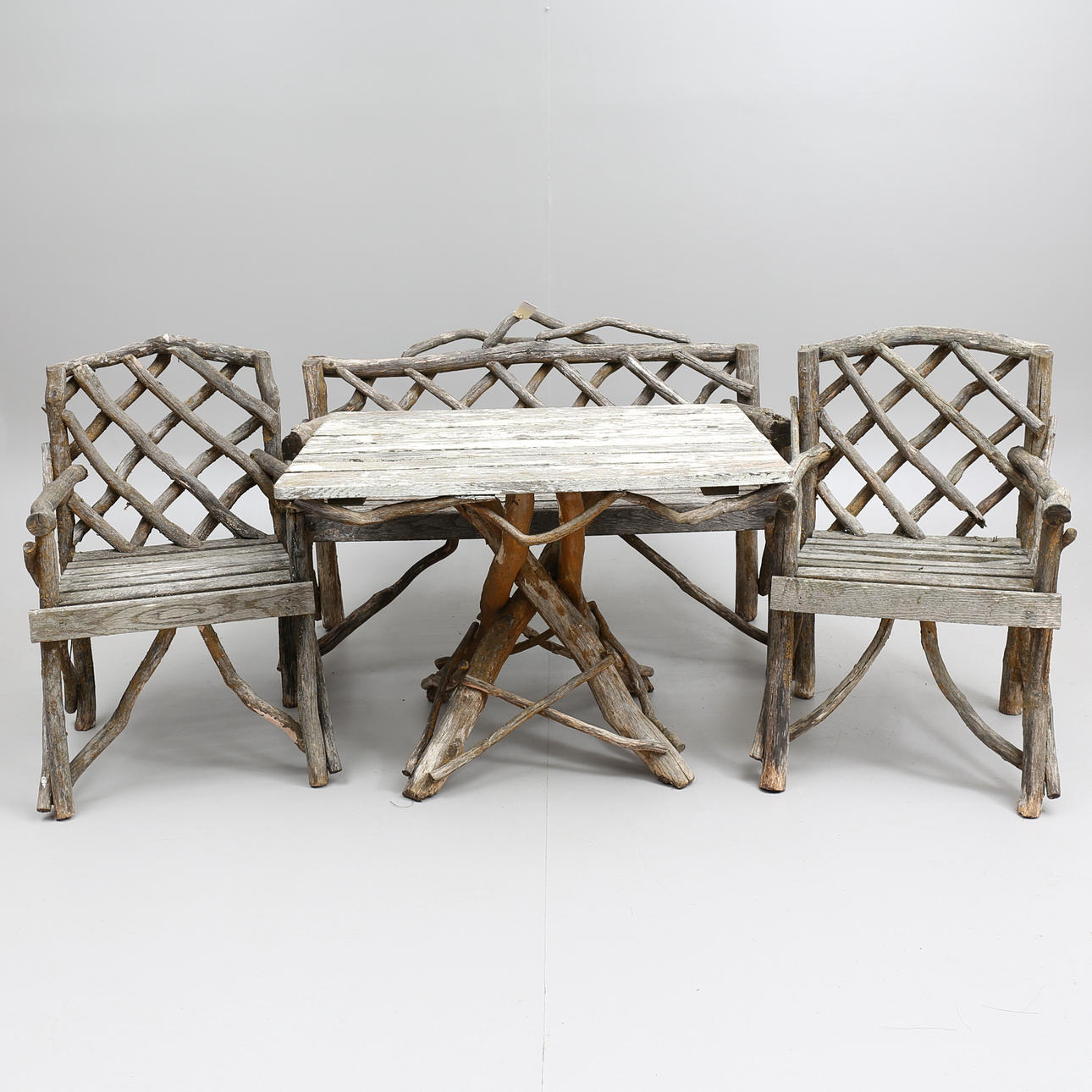 TRÄDGÅRDSMÖBEL, 4 delar, s.k. grenmöbel, 1900-talets mitt.