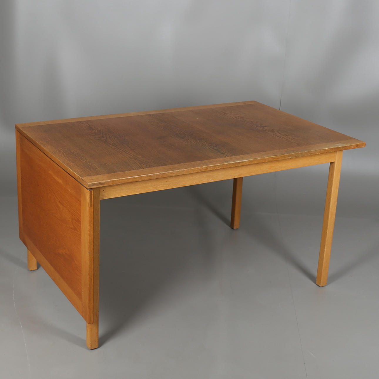 MATBORD i teak, Bertil Fridhagen, Bodafors.