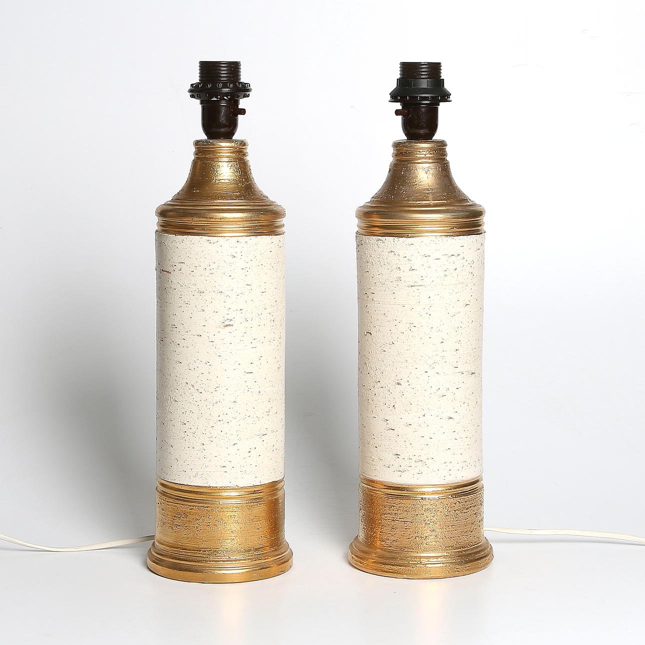 BORDSLAMPOR, ett par, lergods, Bitossi/Bergboms. Italien/Sverige. 1900-talets andra hälft.