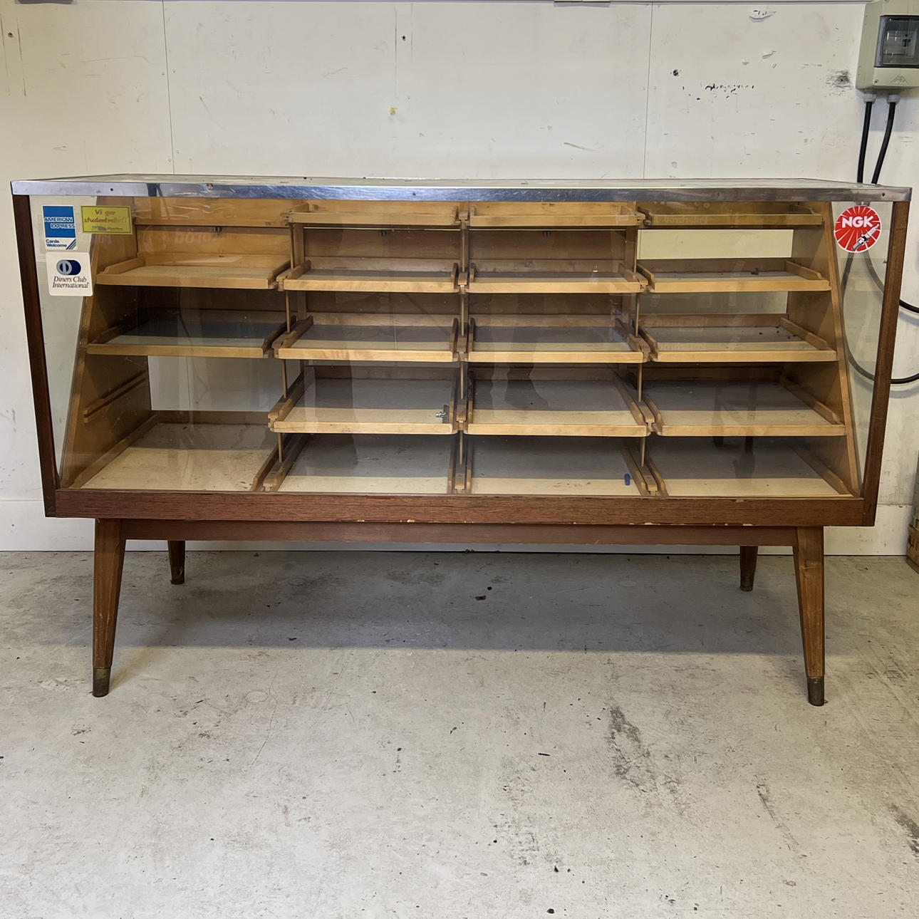 KÖPMANSDISK, 1950-tal.