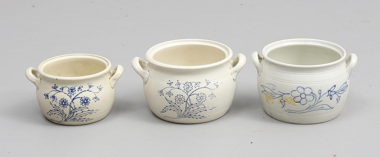 BLÅVITA KRUS (3), stengods, Gustavsberg, Göteborg, 1800-talets slut.