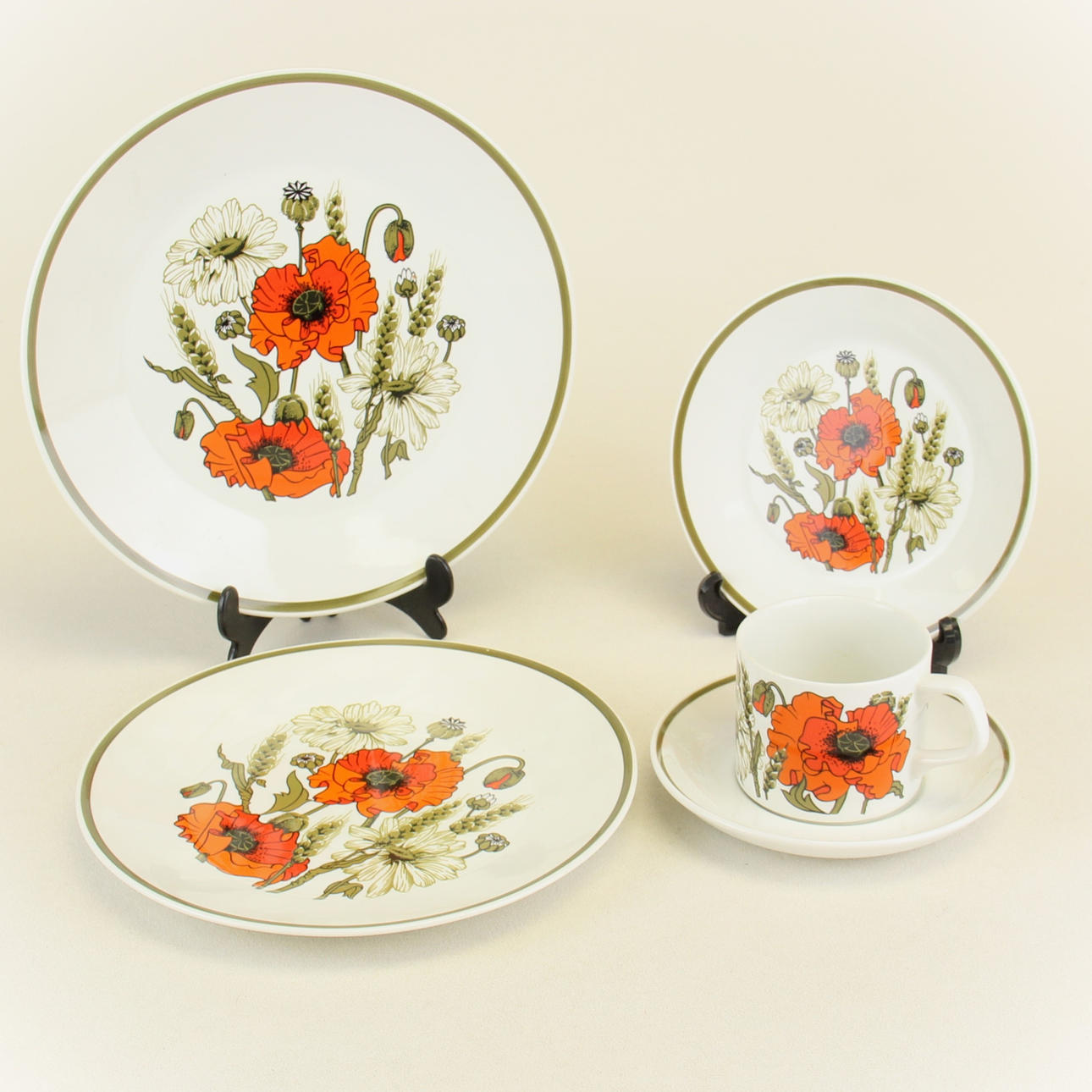 J & G MEAKIN STUDIO POPPY COFFEE SERVICE.
