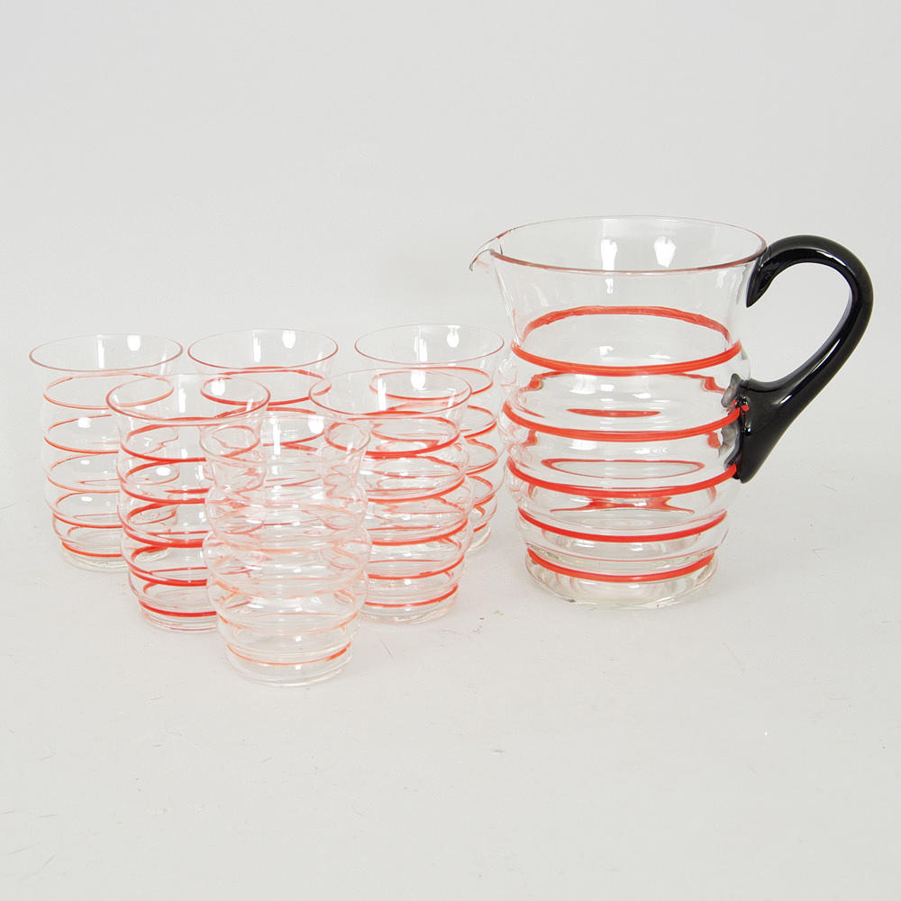 GLAS SAMT BRINGARE, 7 delar, 1900-talets mitt.