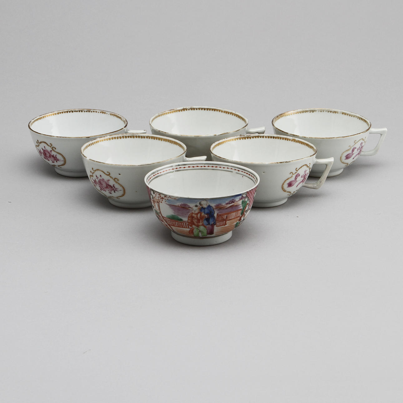 KAFFEKOPPAR, 7 st samt KOPP, porslin,Kina, 1700-tal.