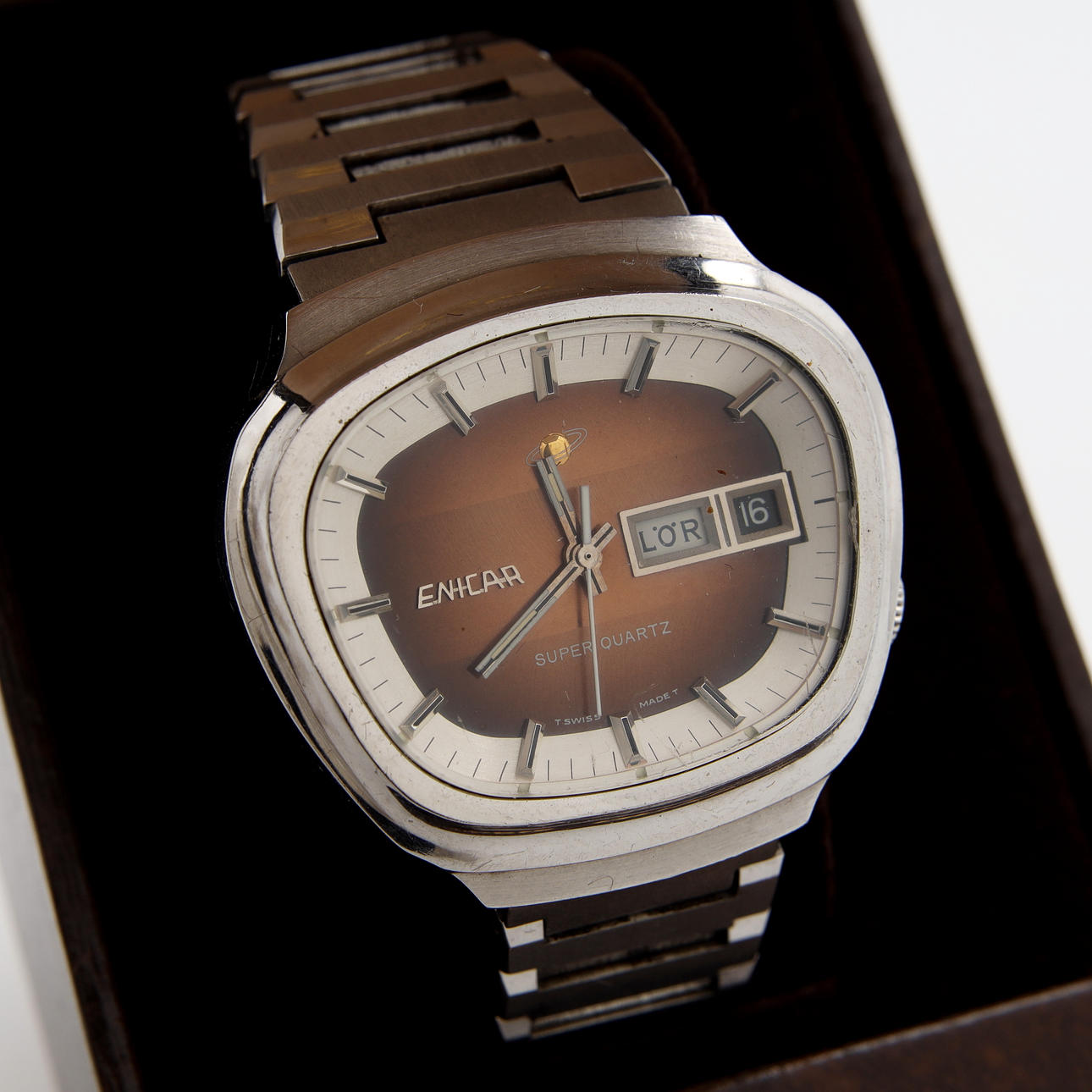 Wrist watch, Enicar, Quarts.