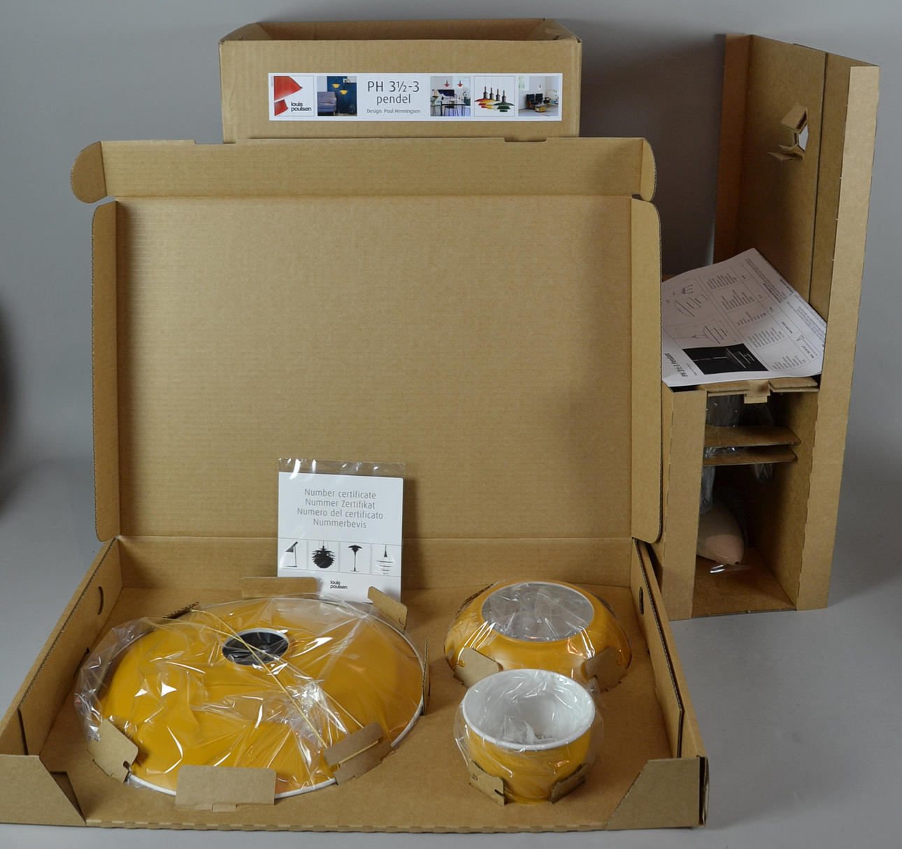 POUL HENNINGSEN. taklampa 3½-3.