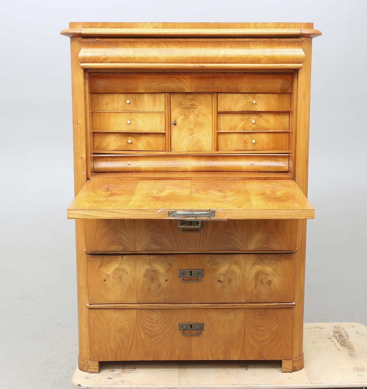 CHIFFONJE, 1800-tal.