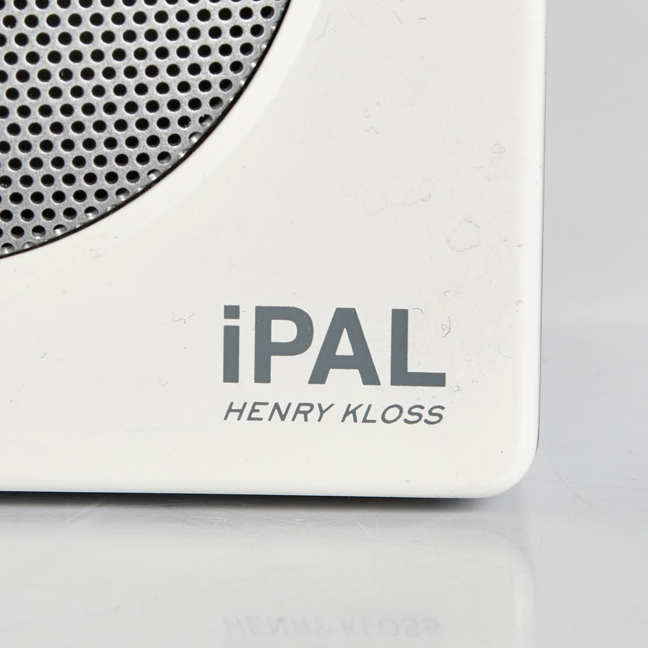 HENRY KLOSS. Radio 'iPAL', Tivoli Audio. Miscellaneous - Modern