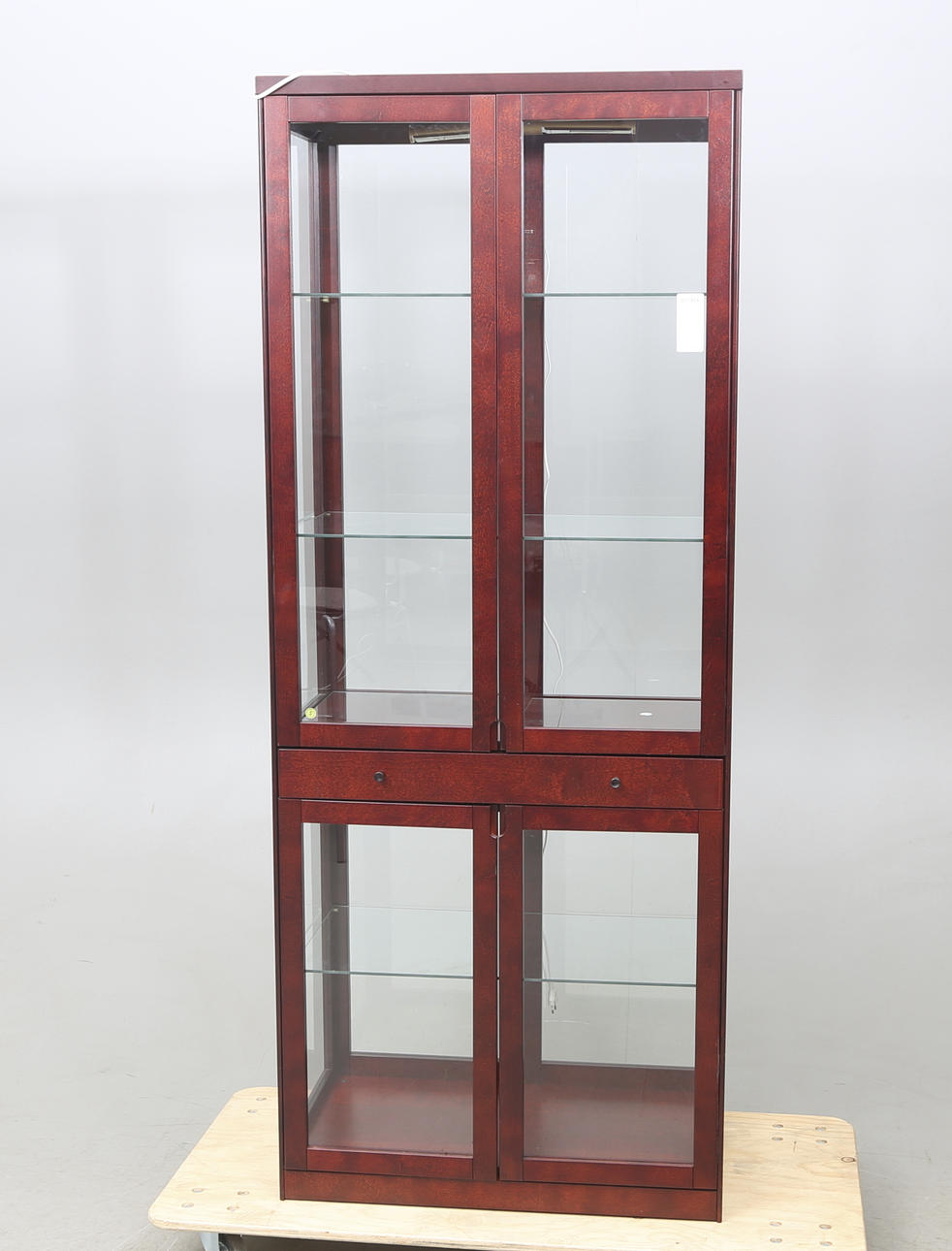 SKÅP med VITRINDEL, Ikea, 1900-talets senare del.