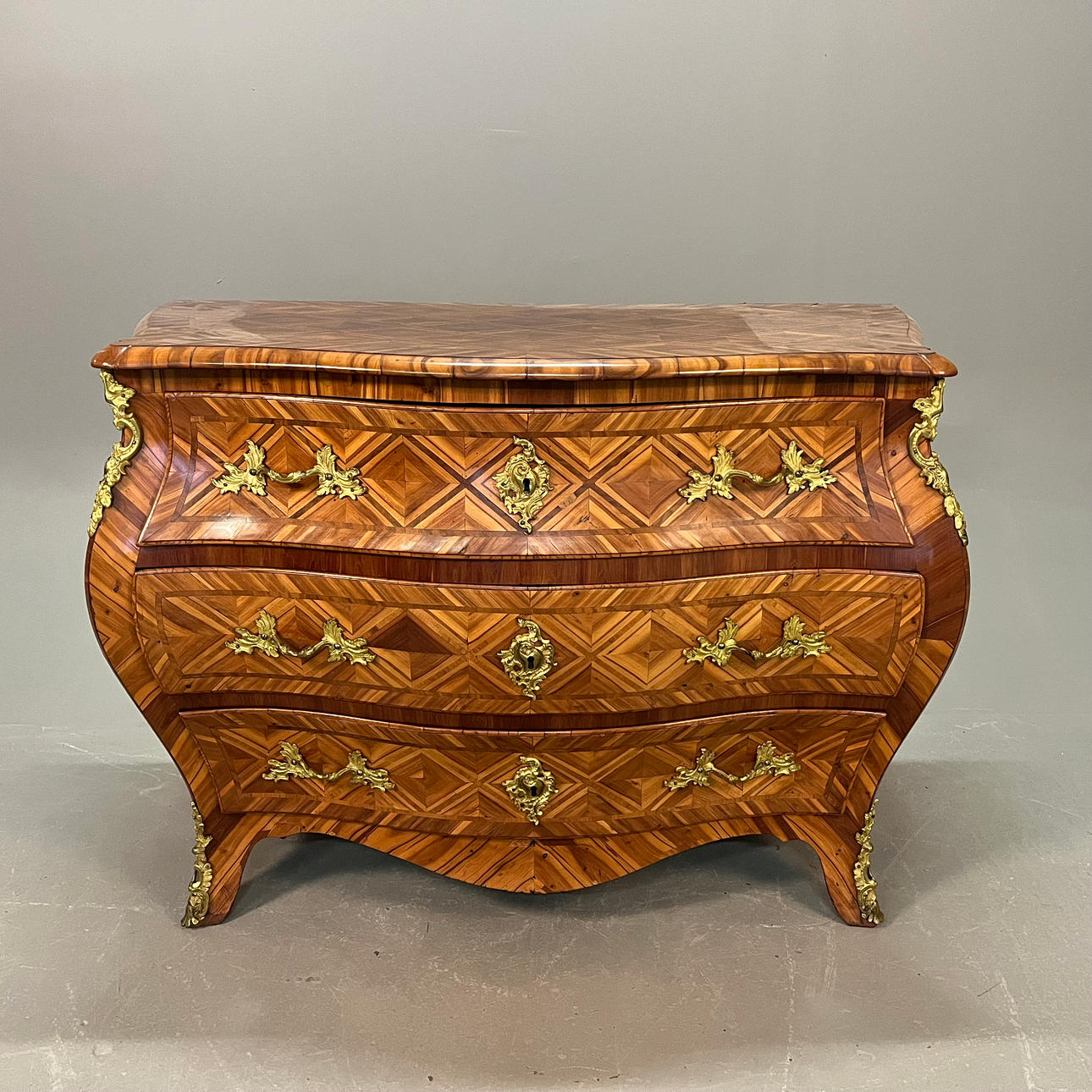 Kommode, Rokoko, 18. Jahrhundert.