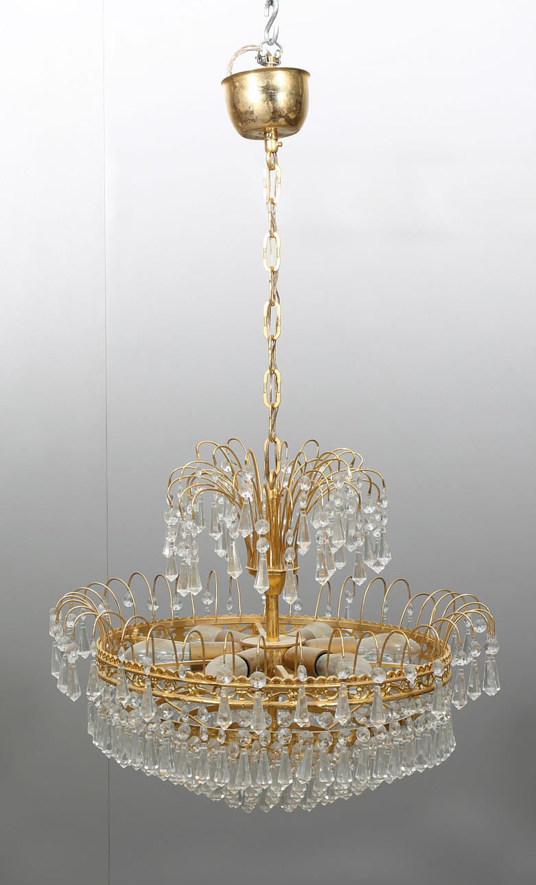 TAKLAMPA MED PRISMOR, metallstomme, 1900-talets andra hälft.