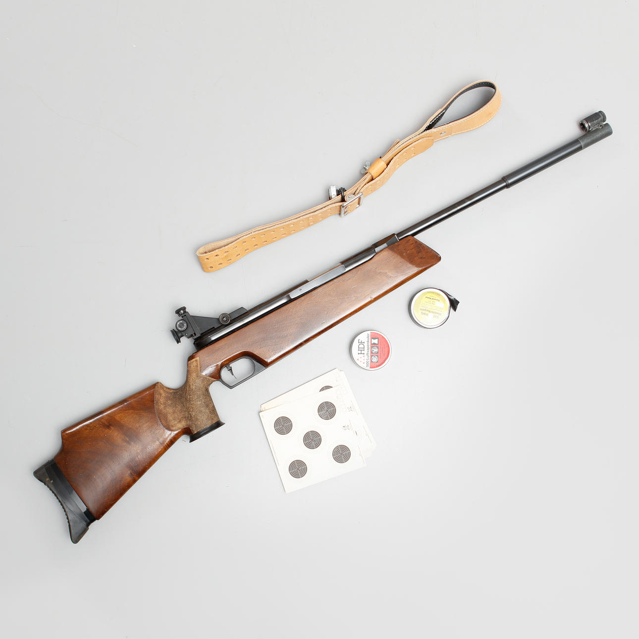 LUFTGEWEHR, Feinwerkbau 300, Kaliber 4,5.