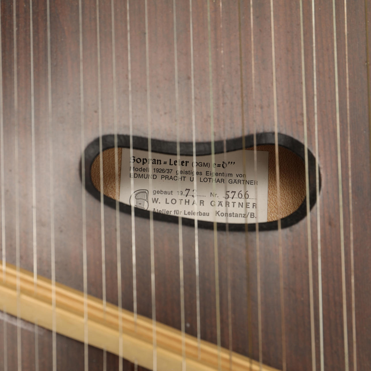 LYRA HARP W. Lothar Gärtner, Soprano, 1973. Collectables - Musical