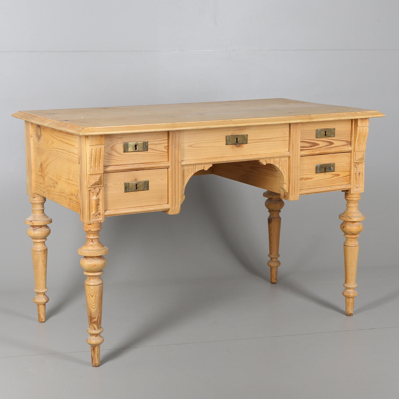 SKRIVBORD, 1900-tal.