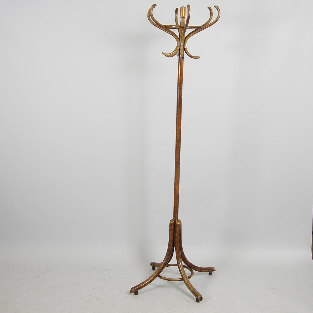 TAMBURMAJOR, böjträ, Thonet-stil, 1900-talets första hälft.