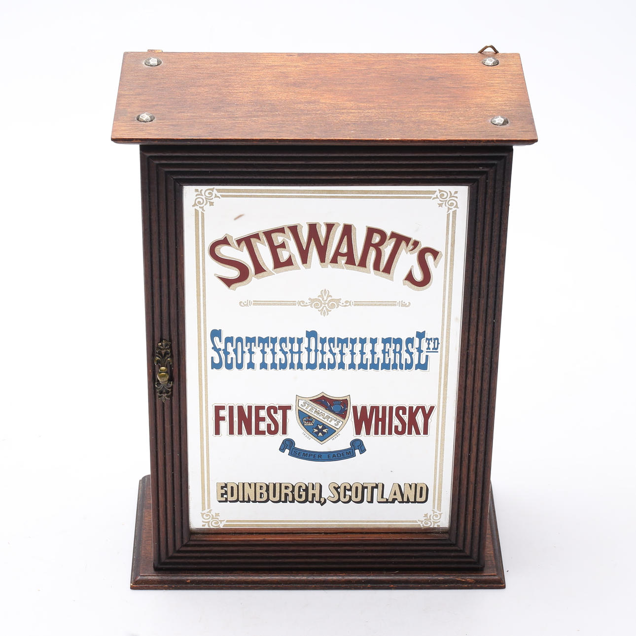 NYCKELSKÅP, "Stewart´s...Finest Whisky...".