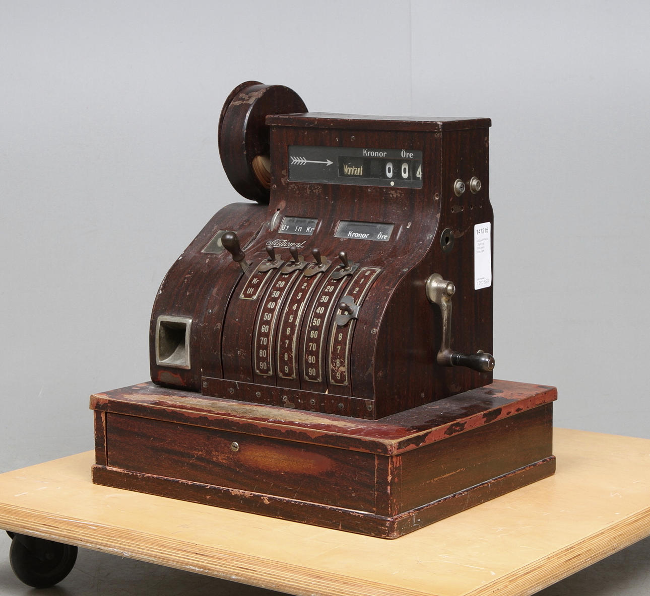 KASSAAPPARAT, National, 1900-talets första hälft.