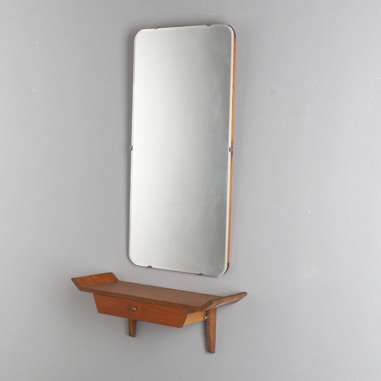 SPEGEL med TELEFONBORD, teak, 1950/60-tal.