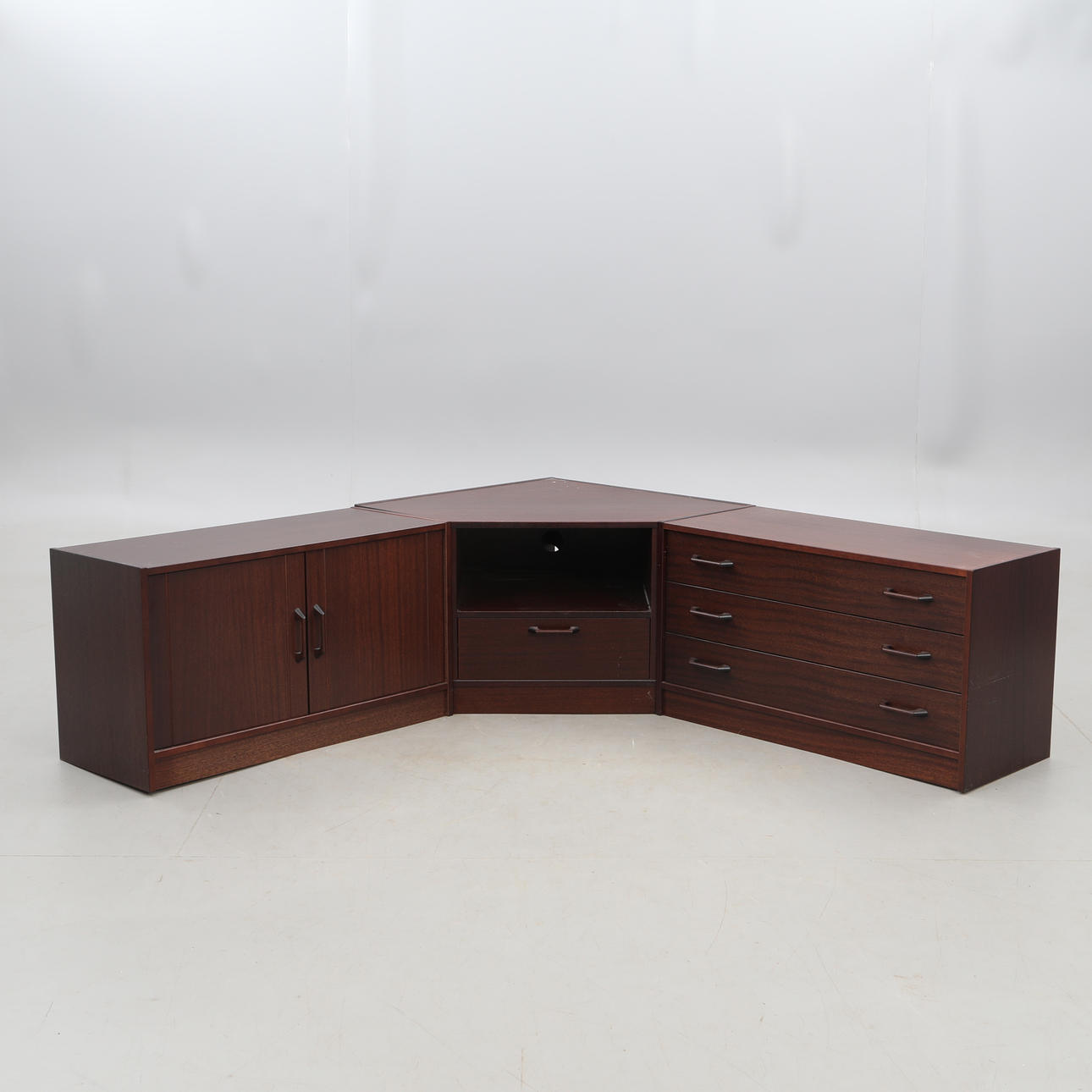 TVFURNITURE, corner model, three sections, labeled 75 Condor Hammel möbelfabrik Denmark.