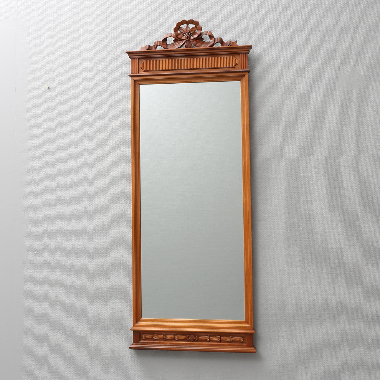 SPEGEL, gustaviansk stil, 1900-tal.